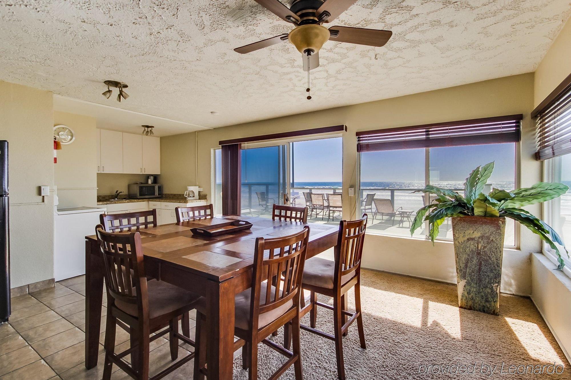 Surfer Hotel 3*